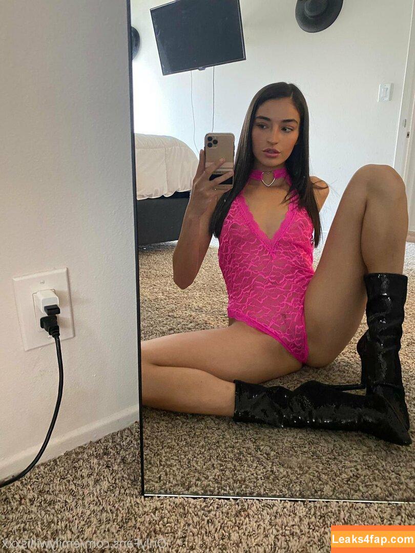 Emily Willis / emilywillisx3 / emilywillisxoxo / emilywillisxxx leaked photo photo #0486