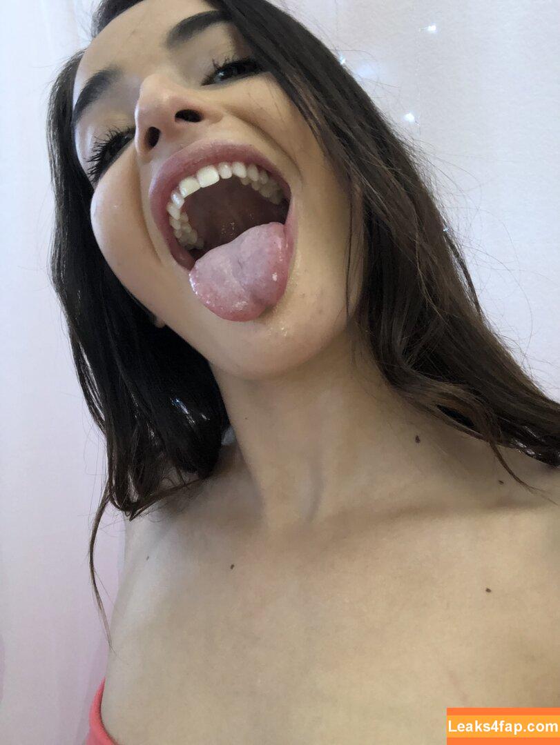 Emily Willis / emilywillisx3 / emilywillisxoxo / emilywillisxxx leaked photo photo #0686