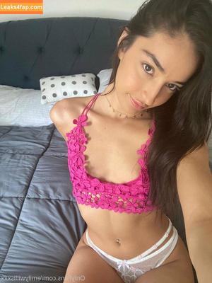 Emily Willis photo #0515