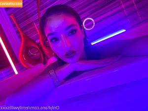 Emily Willis photo #0574