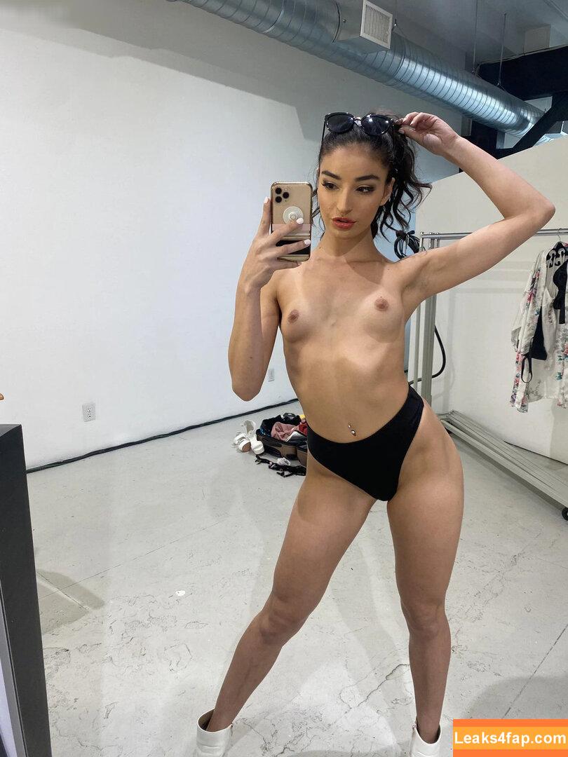 Emily Willis / emilywillisx3 / emilywillisxoxo / emilywillisxxx leaked photo photo #1501
