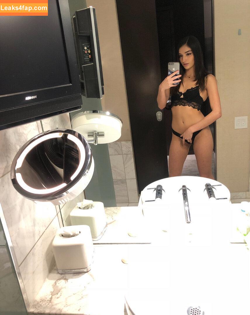 Emily Willis / emilywillisx3 / emilywillisxoxo / emilywillisxxx leaked photo photo #1603