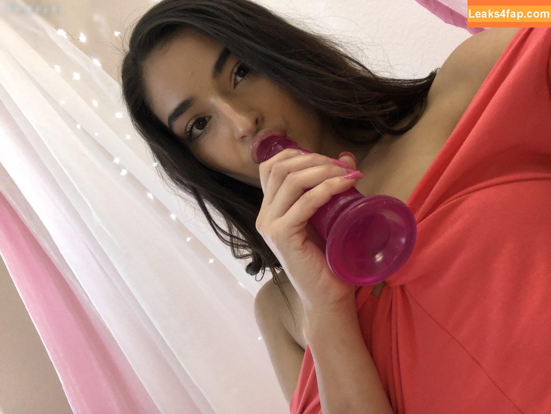 Emily Willis / emilywillisx3 / emilywillisxoxo / emilywillisxxx leaked photo photo #1605