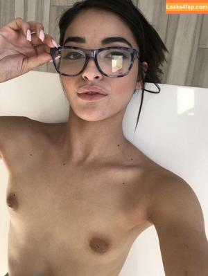 Emily Willis photo #1344