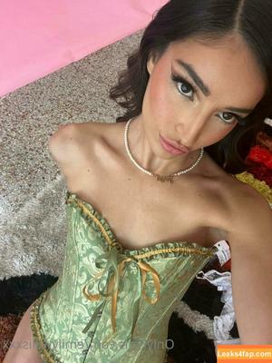 Emily Willis photo #1447