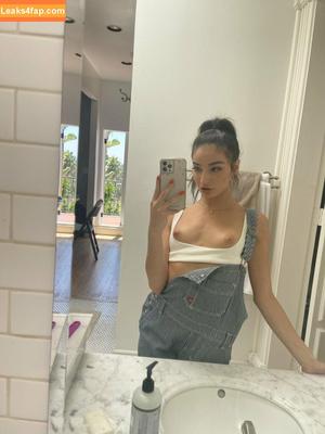 Emily Willis photo #2350