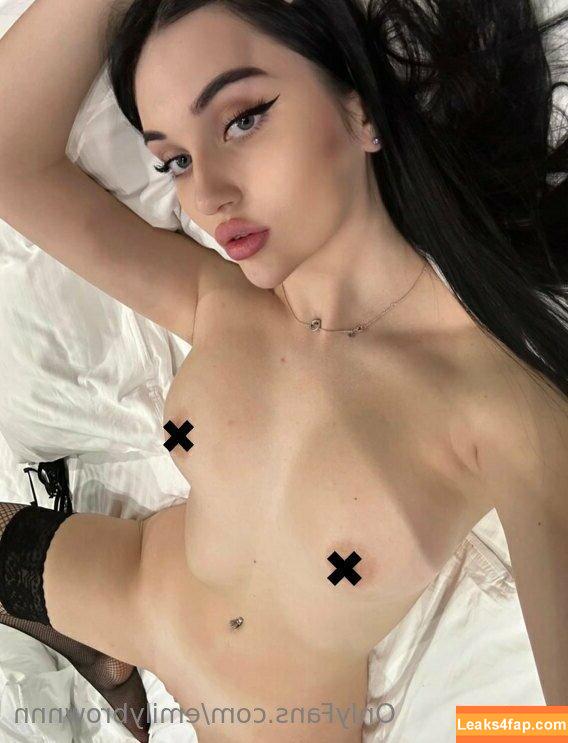 emilybrownnn / emilybrownnnn leaked photo photo #0156