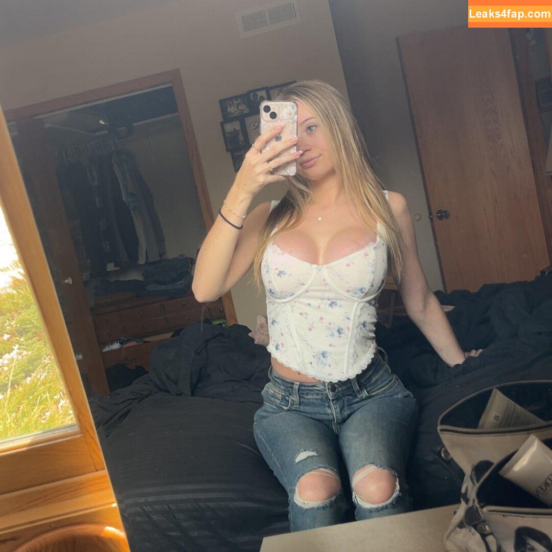 emilymichellejohnson /  leaked photo photo #0009