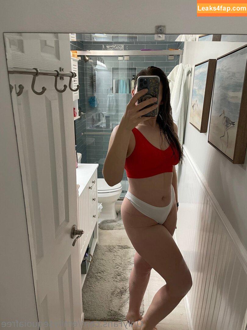 emilysequoiafree / emilysequoia leaked photo photo #0088