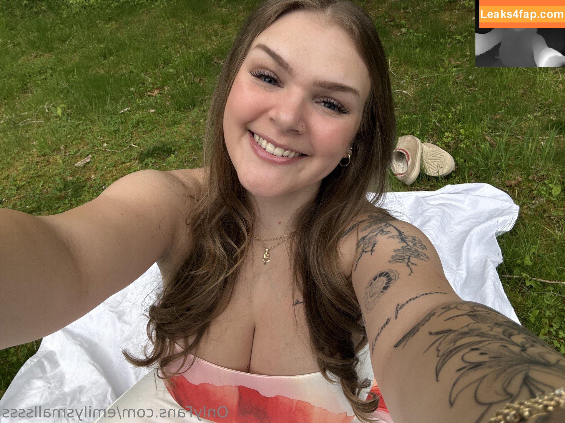 emilysmallssss /  leaked photo photo #0017