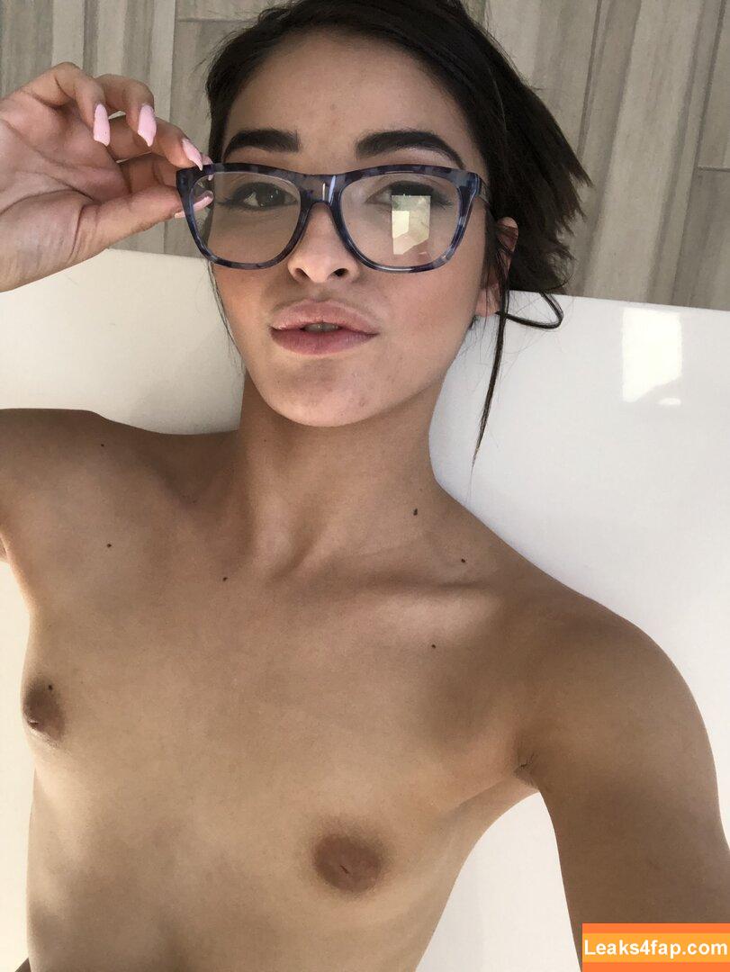 emilywillisxxx / emilywillisxx leaked photo photo #0089