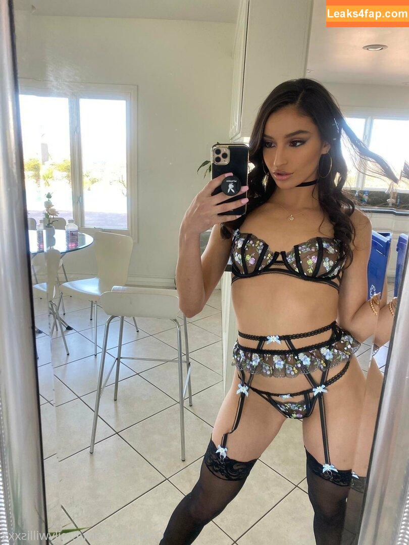 emilywillisxxx / emilywillisxx leaked photo photo #0136