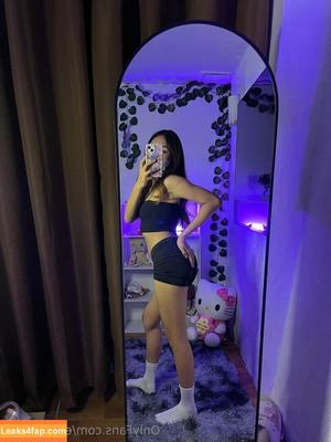 emilyxkitty photo #0019