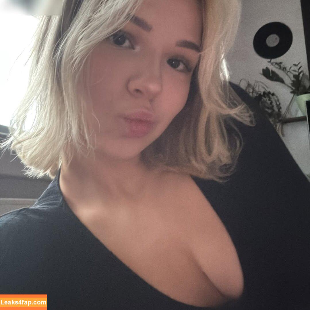 Emilyynl /  leaked photo photo #0017
