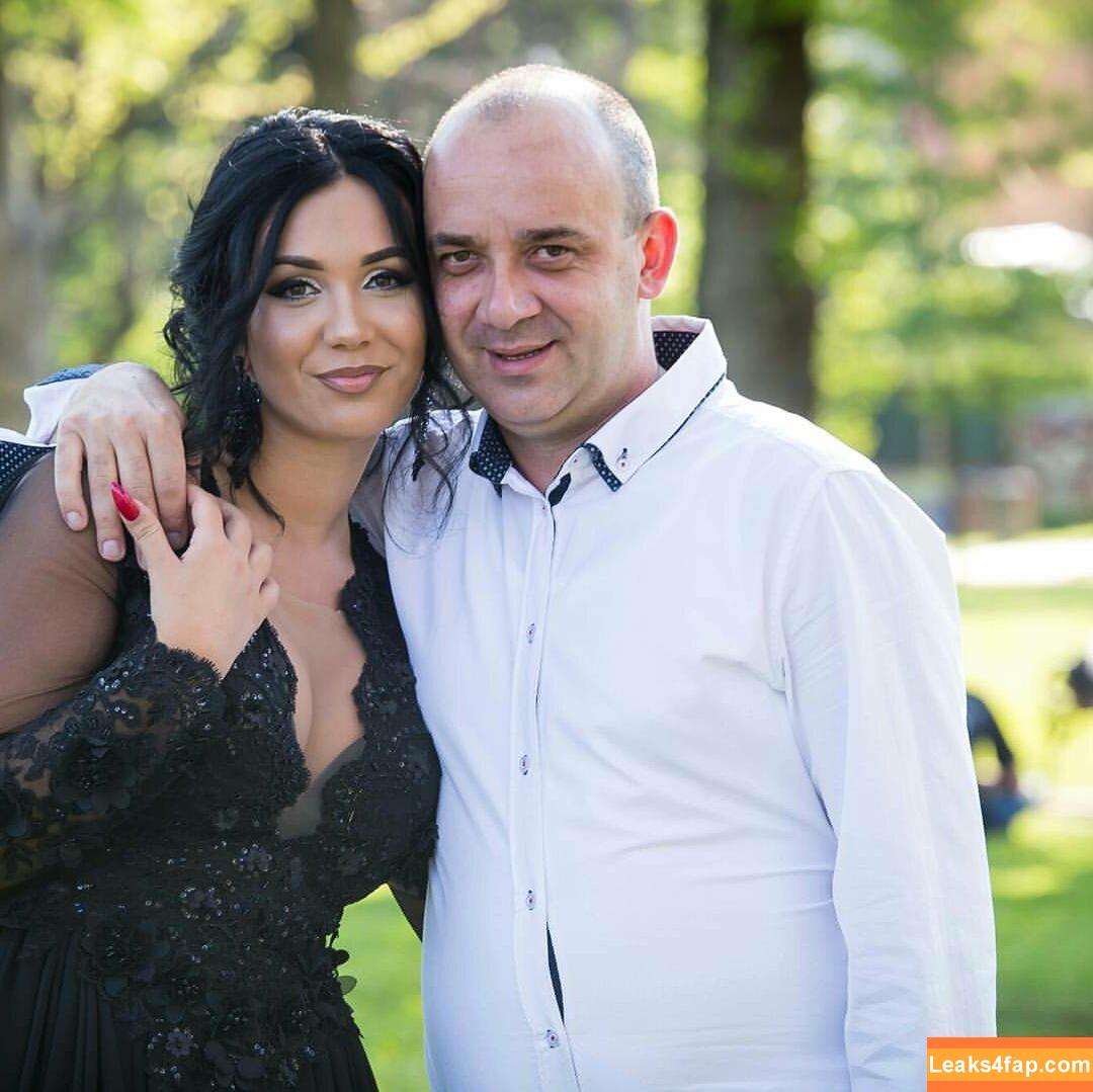 Emina Jahi / emiinajahic leaked photo photo #0014