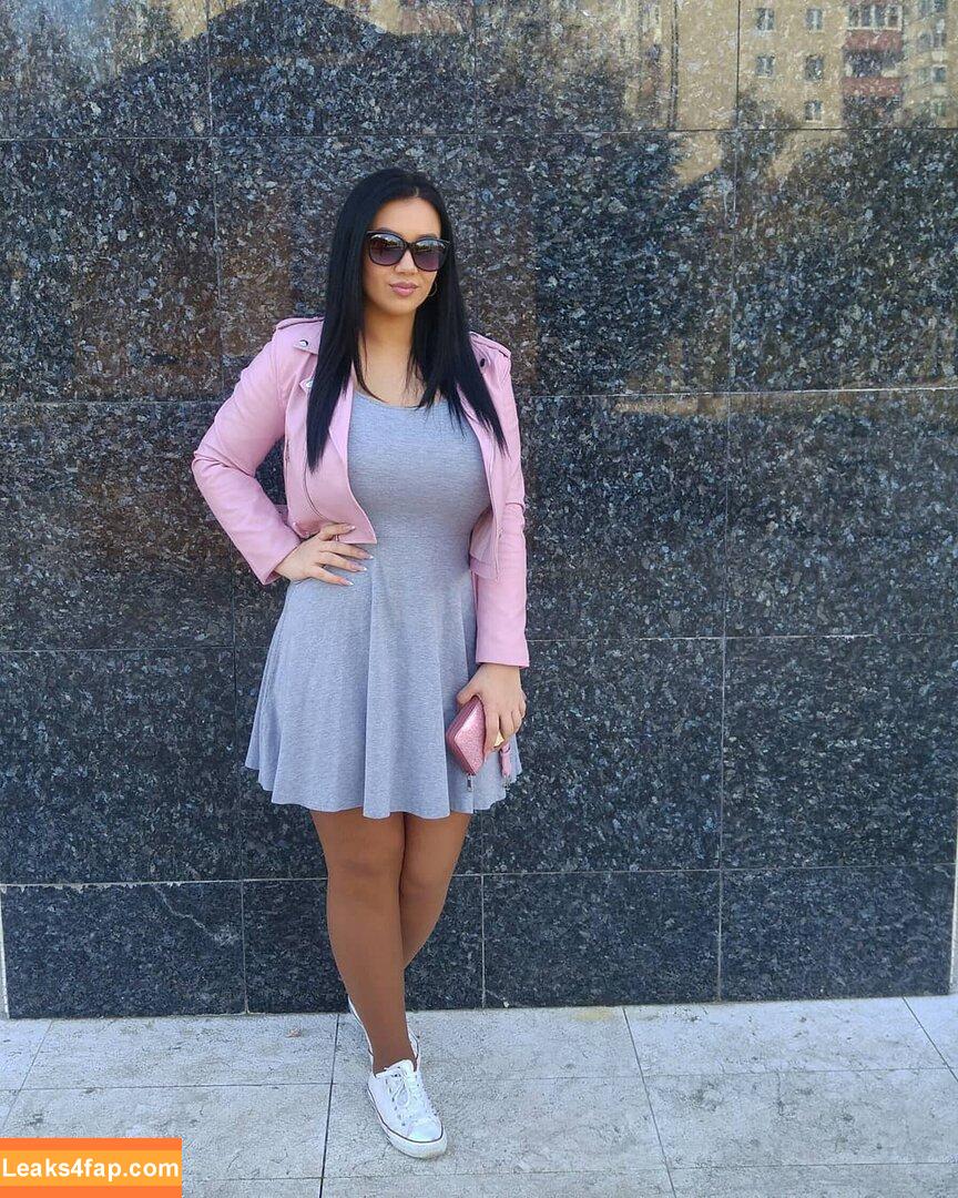 Emina Jahi / emiinajahic leaked photo photo #0041