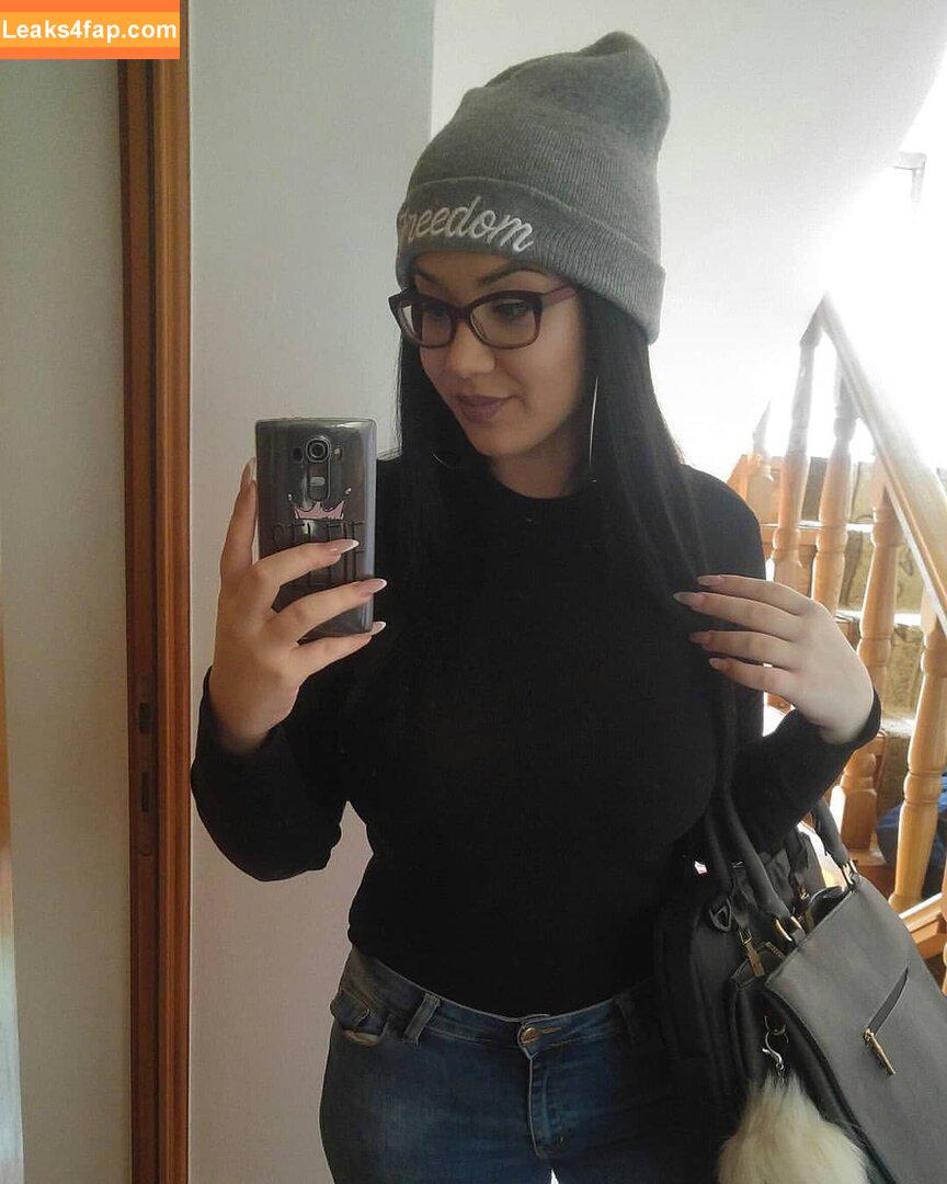 Emina Jahi / emiinajahic leaked photo photo #0043