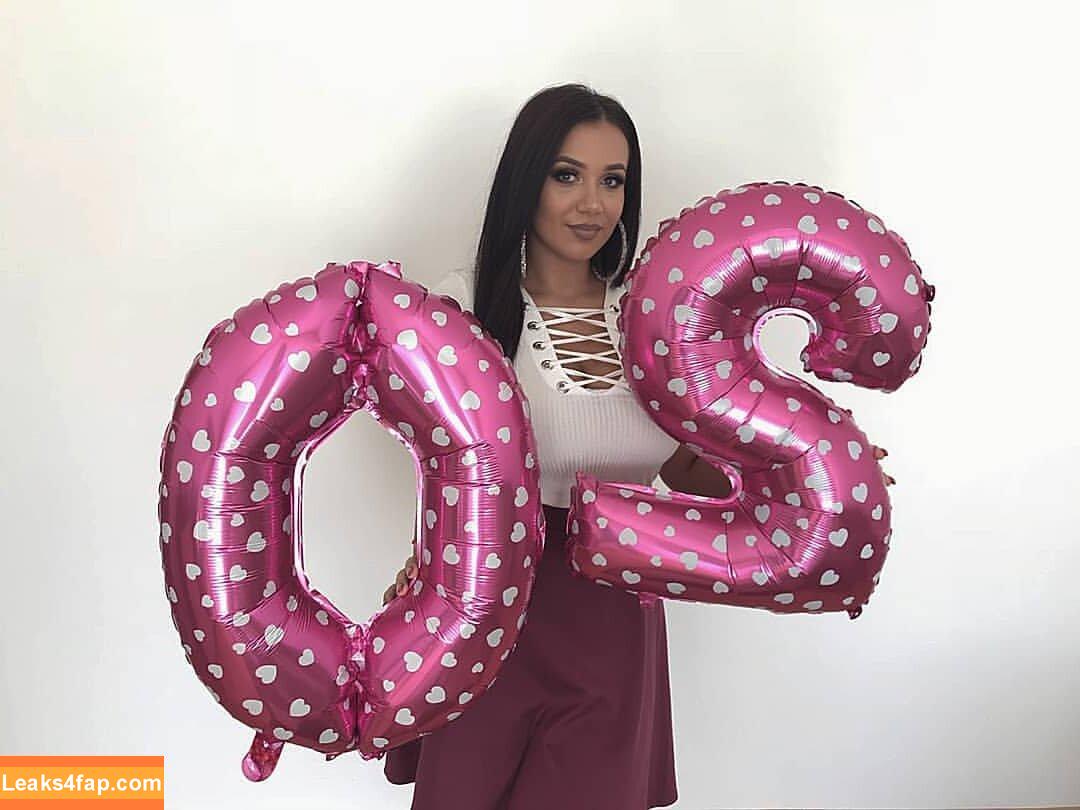 Emina Jahi / emiinajahic leaked photo photo #0050