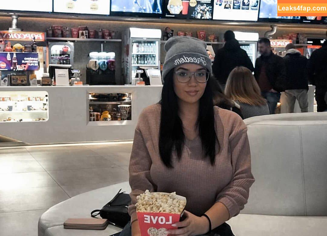 Emina Jahi / emiinajahic leaked photo photo #0067