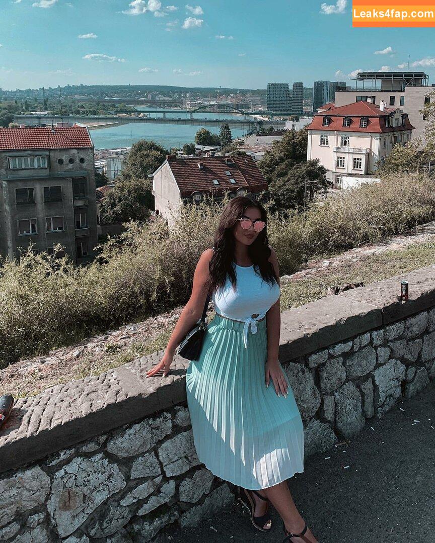 Emina Jahi / emiinajahic leaked photo photo #0075