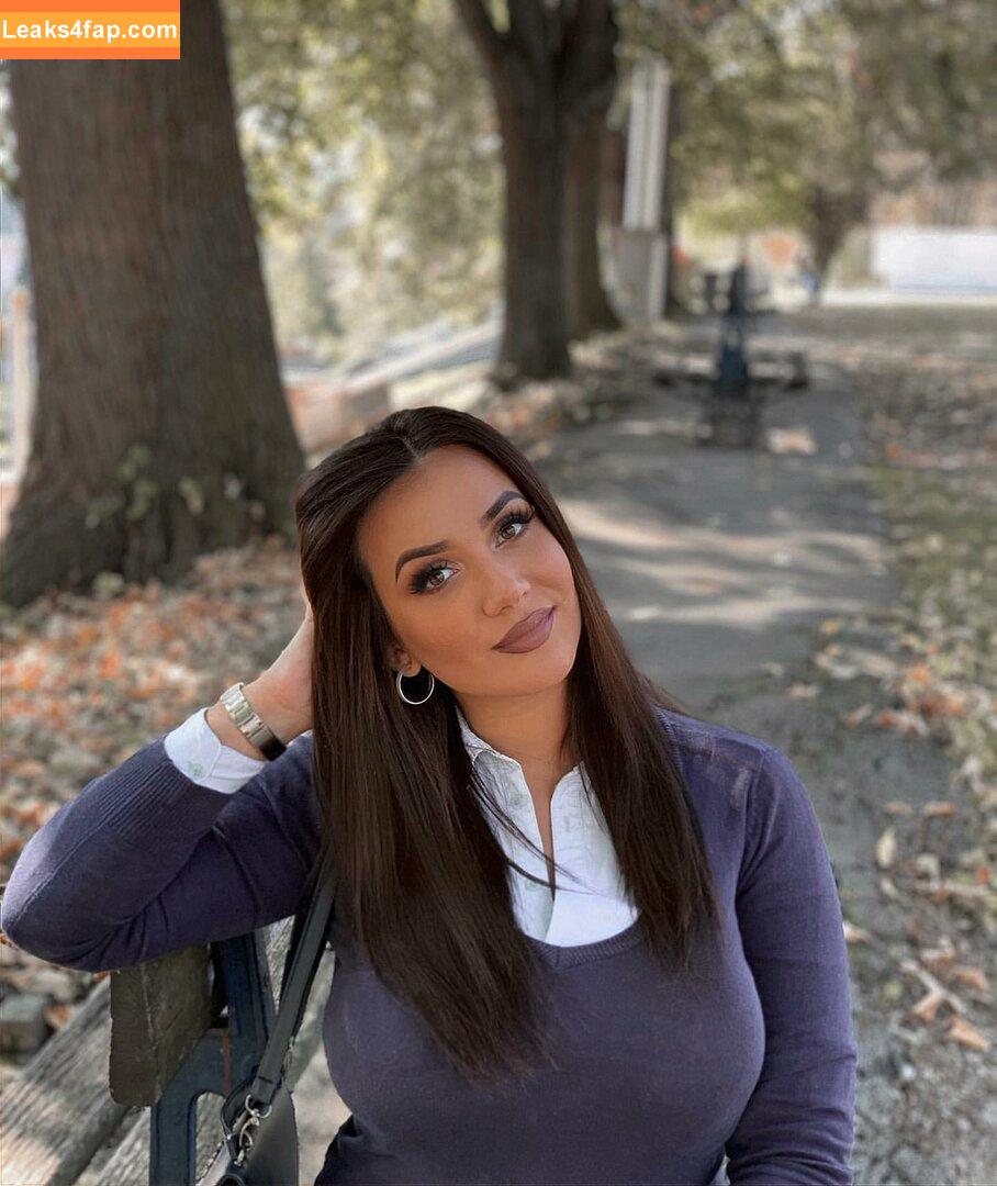 Emina Jahi / emiinajahic leaked photo photo #0088