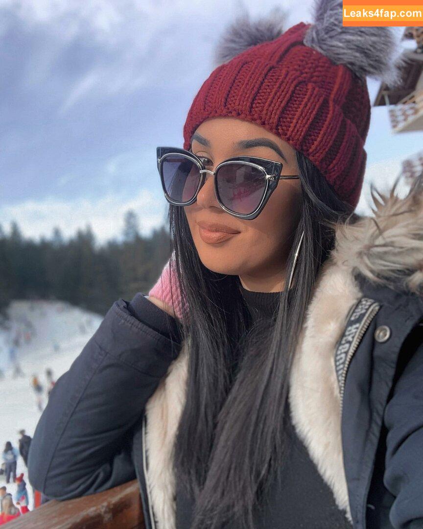 Emina Jahi / emiinajahic leaked photo photo #0100