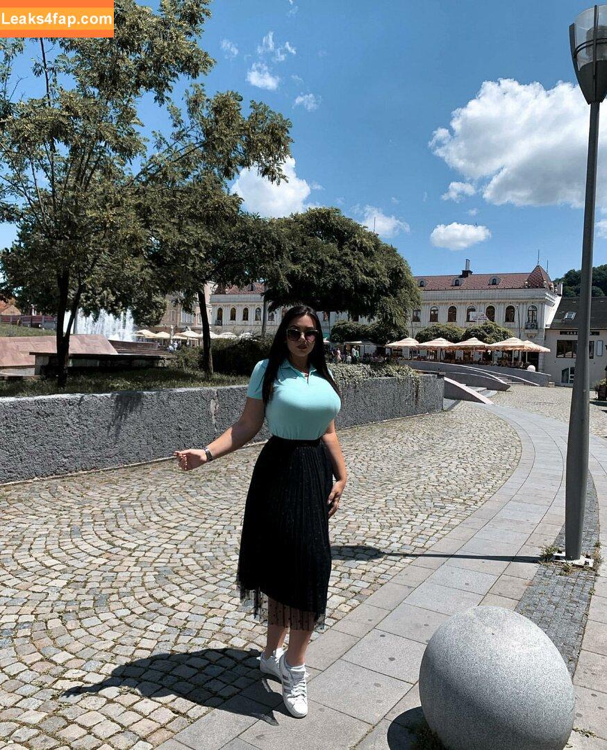 Emina Jahi / emiinajahic слитое фото фото #0117