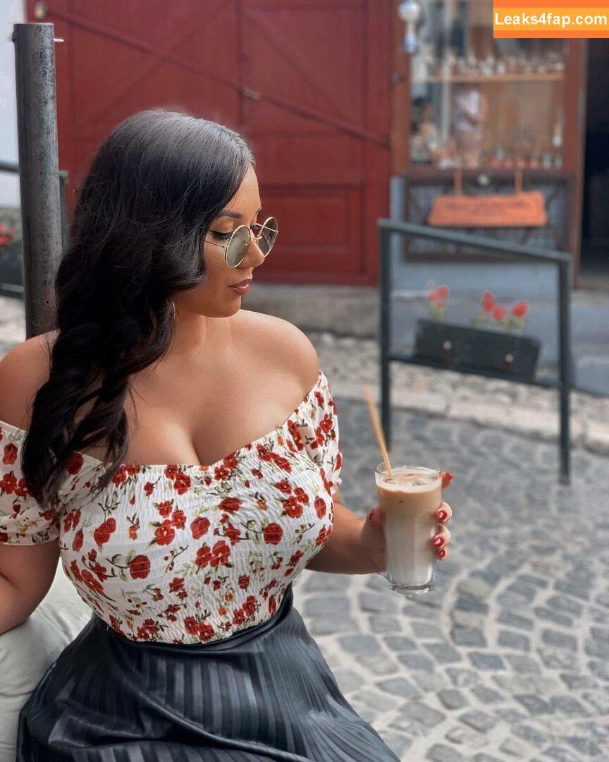 Emina Jahi / emiinajahic слитое фото фото #0133