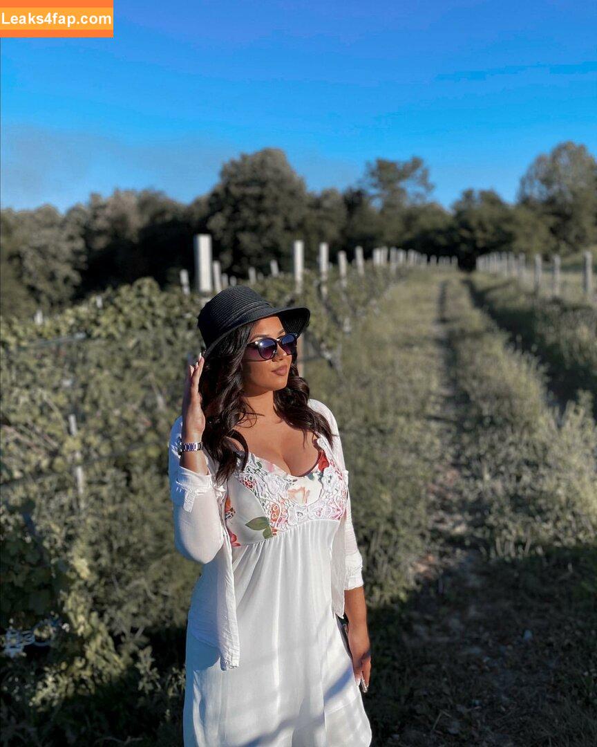 Emina Jahi / emiinajahic leaked photo photo #0135