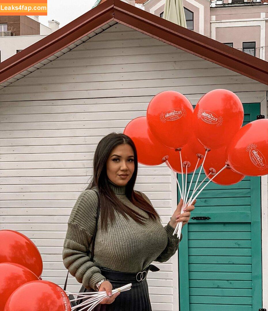 Emina Jahi / emiinajahic leaked photo photo #0190