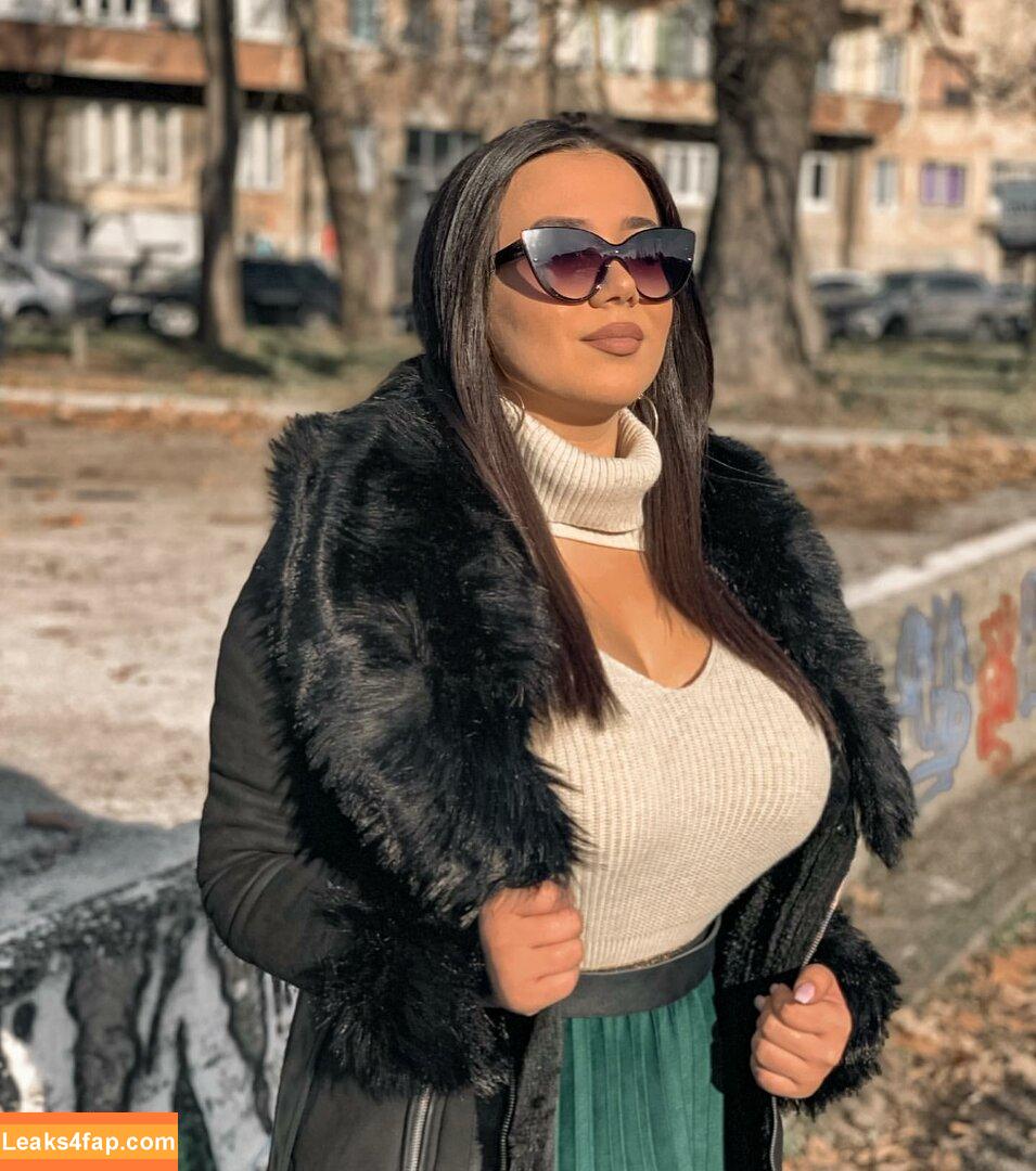 Emina Jahi / emiinajahic leaked photo photo #0193