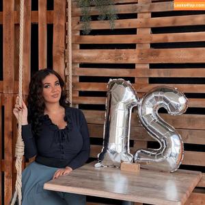 Emina Jahi photo #0008