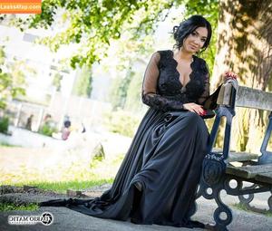 Emina Jahi photo #0012