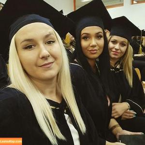 Emina Jahi photo #0017