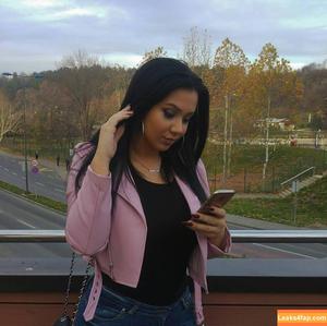 Emina Jahi photo #0039