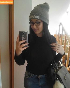 Emina Jahi photo #0043