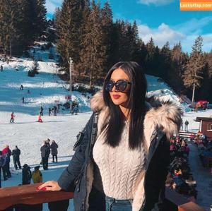 Emina Jahi photo #0061