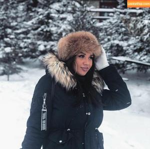 Emina Jahi photo #0062