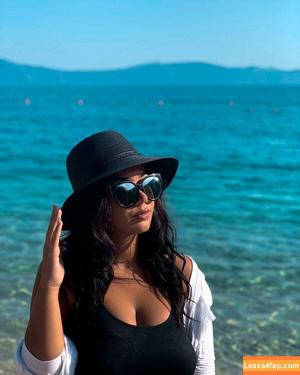 Emina Jahi photo #0076