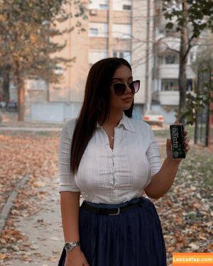 Emina Jahi photo #0094