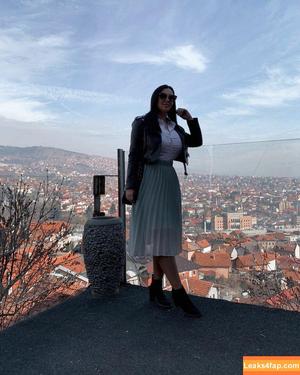 Emina Jahi photo #0106