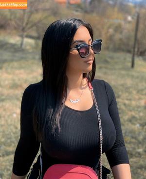 Emina Jahi photo #0109