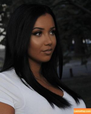 Emina Jahi photo #0125