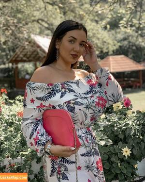 Emina Jahi photo #0141