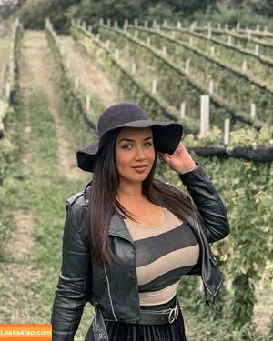 Emina Jahi photo #0162