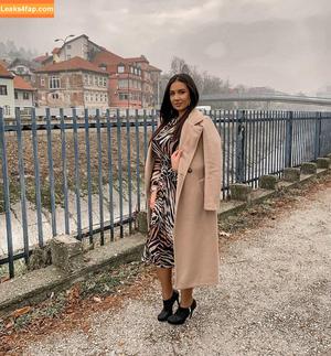 Emina Jahi photo #0178