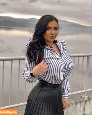 Emina Jahi photo #0205