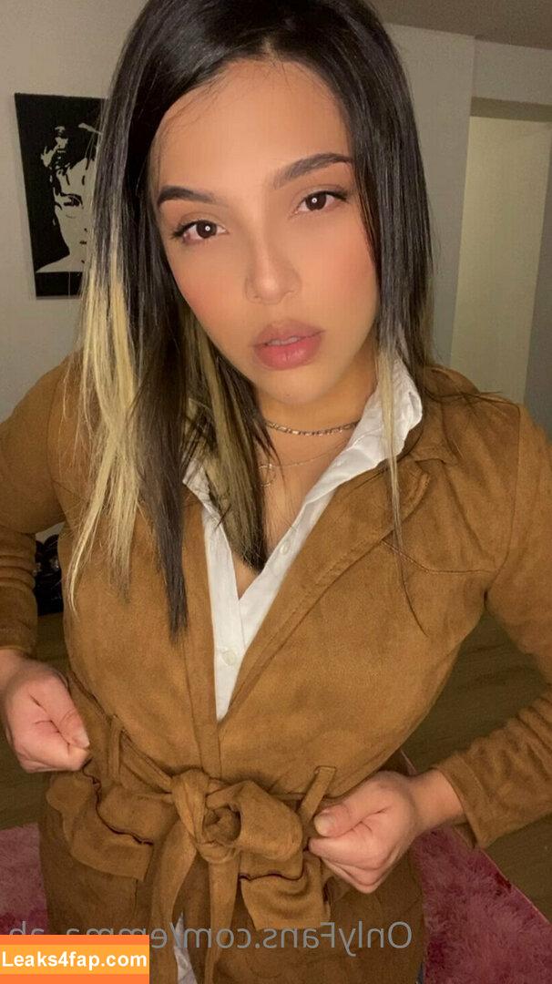 emma_ah / em_kertesz leaked photo photo #0025