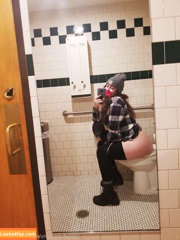 Emma Banks / EmmaBanks808 / https: / realemmabanks leaked photo photo #0183