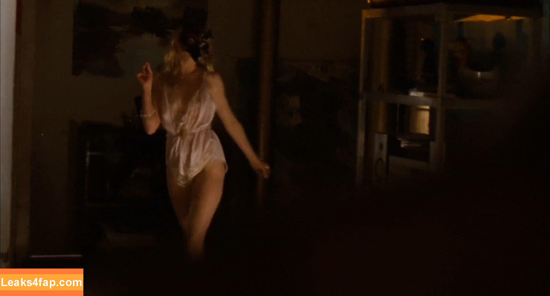 Emma Booth /  leaked photo photo #0017